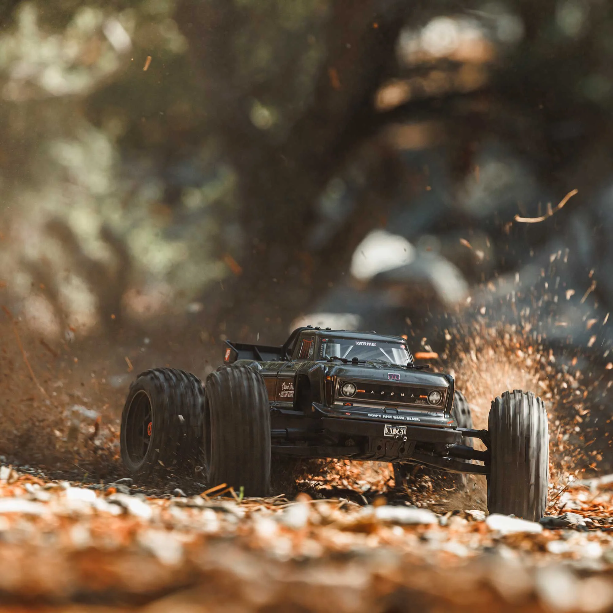 ARRMA Outcast 4X4 4s Brushless 1/10TH 4WD Stunt truck  Gunmetal grey