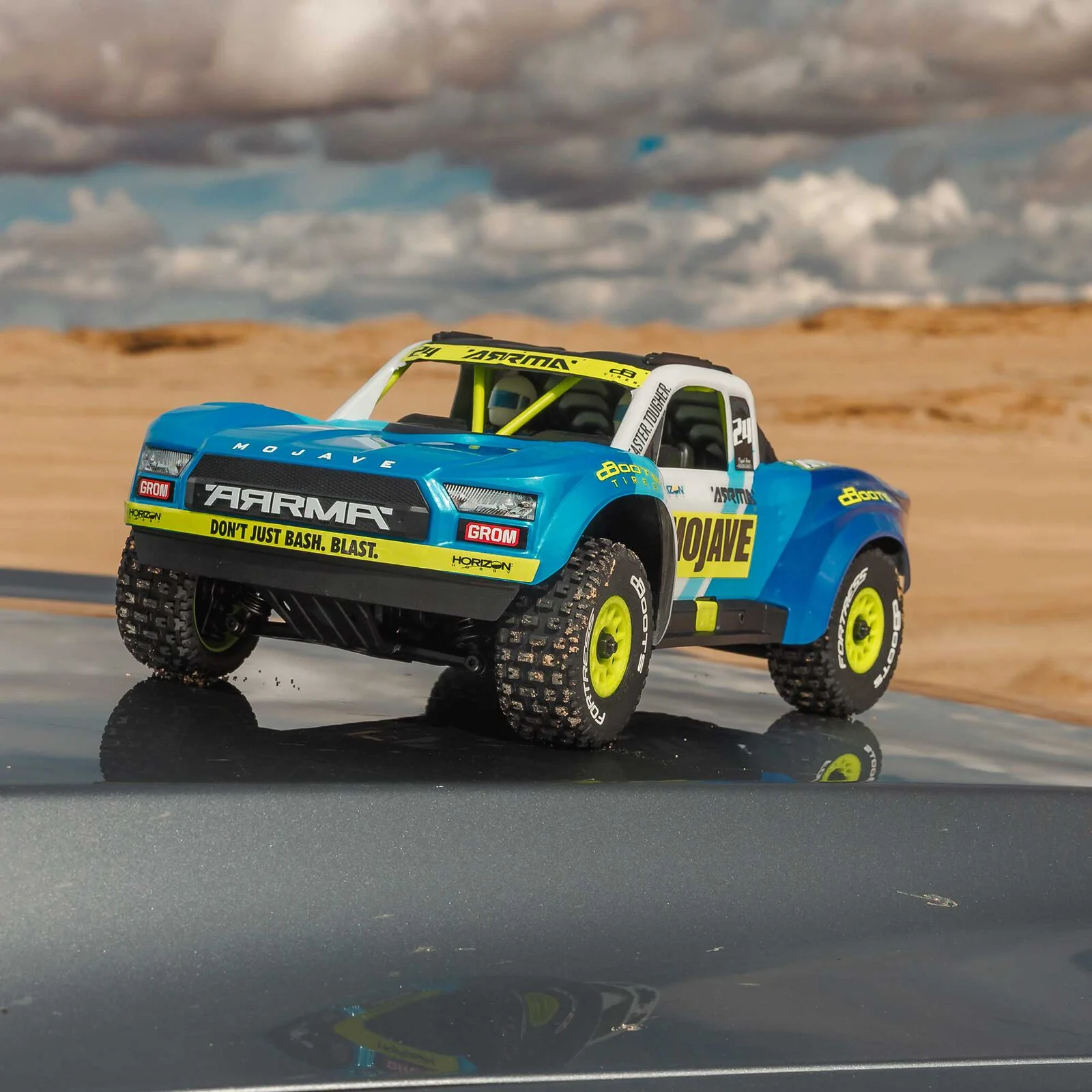 ARRMA Movaje Grom Mega 380 Brushed 4X4 Small Scale Desert Truck RTR with Battery & Charger, Blue/White