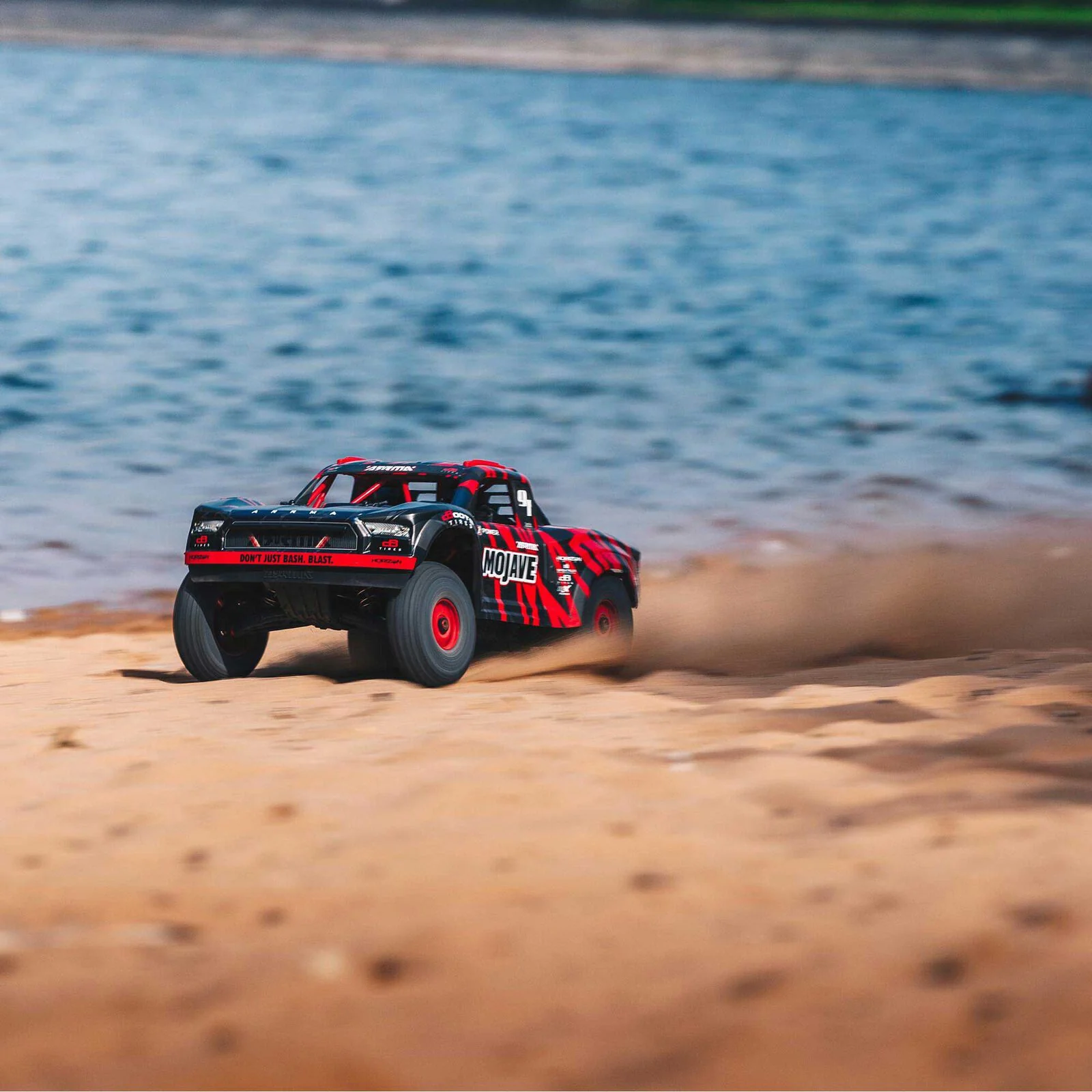 ARRMA 1/7 MOJAVE 6S V2 4WD BLX Desert Truck with Spektrum Firma RTR, Red/Black