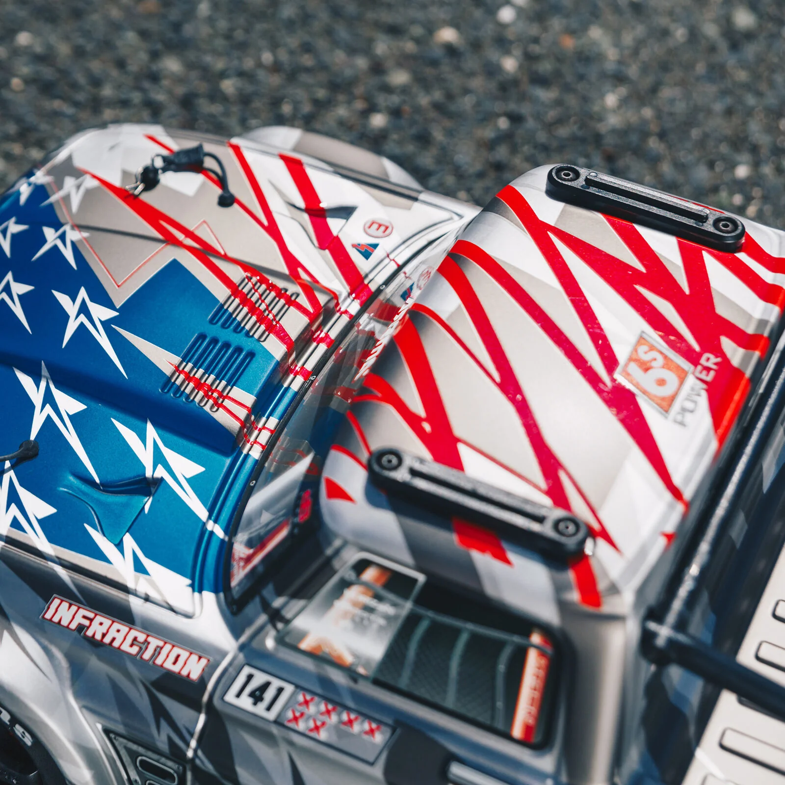 ARRMA 1/7 INFRACTION 6S BLX All-Road Truck RTR, Silver