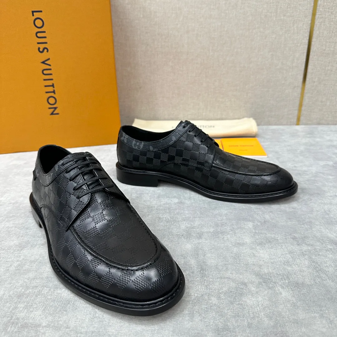Louis Vuitton Men's Low Top Lace-Up Leather Shoes #nigo96422