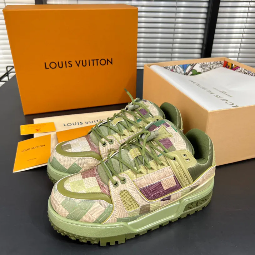 Louis Vuitton Flat Bottomed Fashionable Trainer Sneakers shoes #nigo57796
