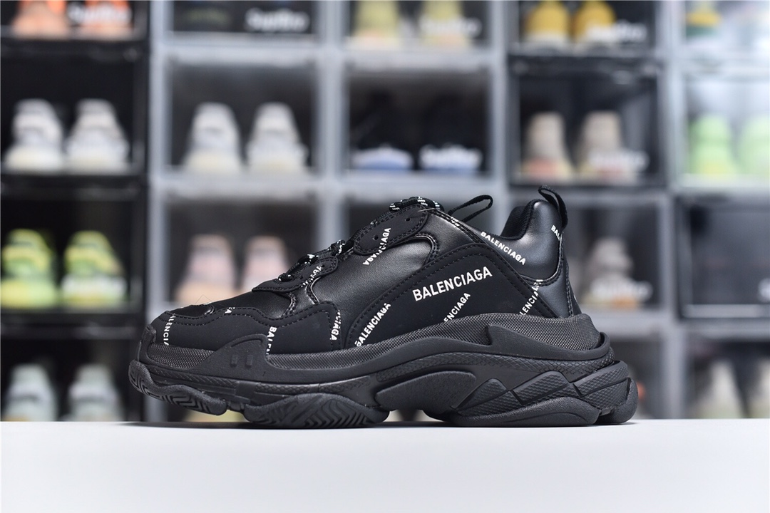 Balenciaga Triple S