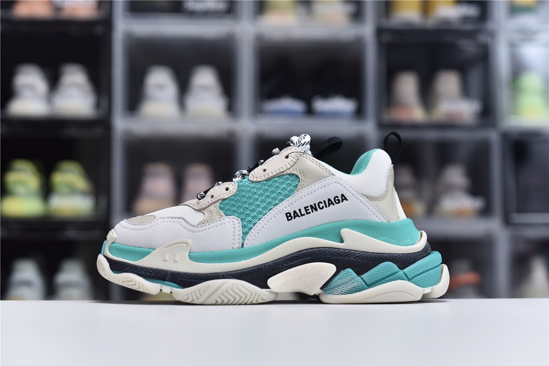 Balenciaga Triple S