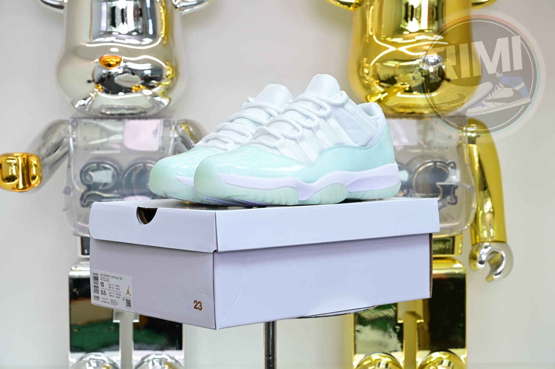 Air Jordan 11 LOW  AH7860-103