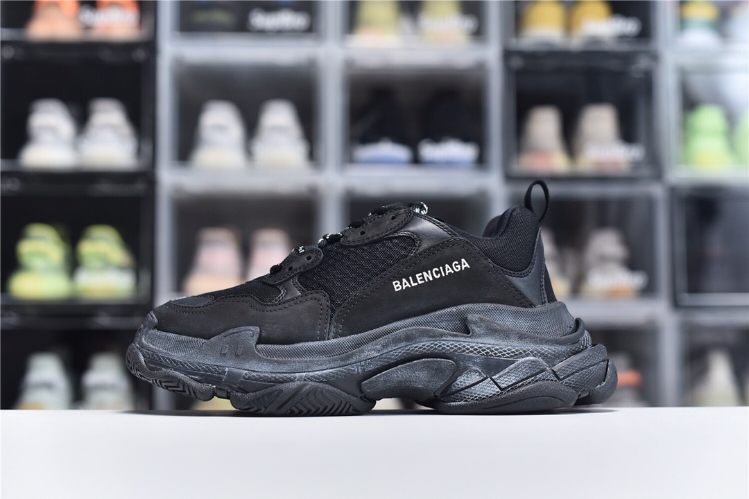 Balenciaga Triple S