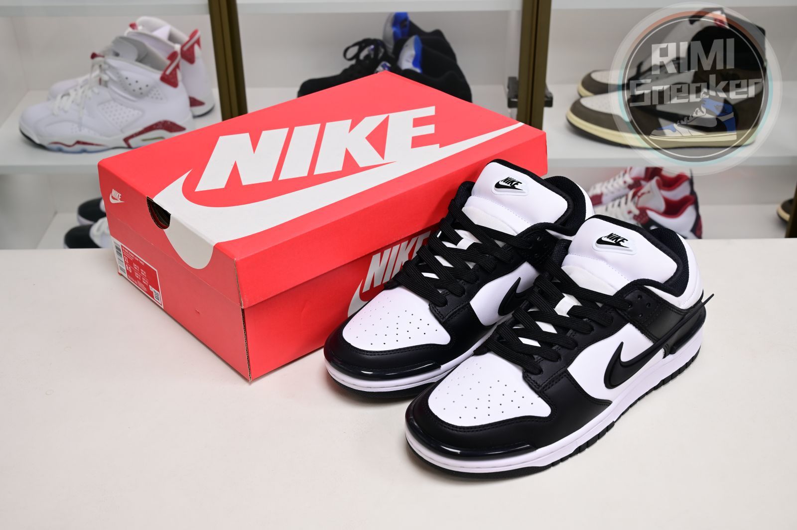 Nike DunkLowTwistPanda