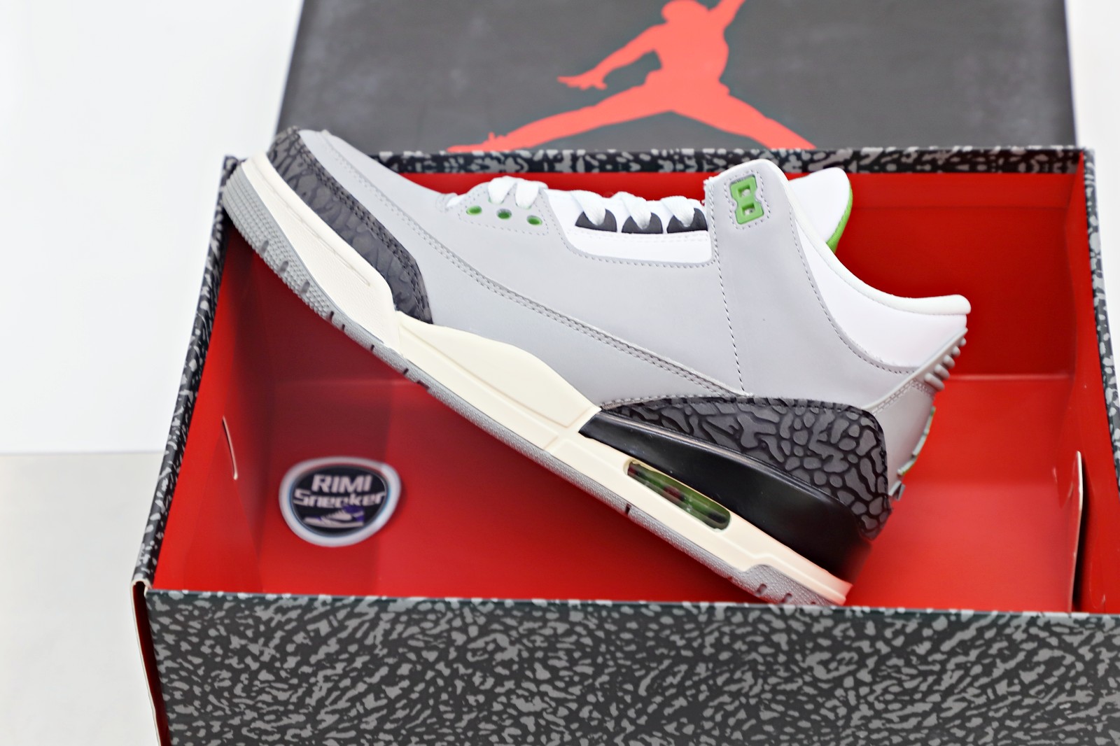 AIR JORDAN 3 RETRO 'CHLOROPHYLL'