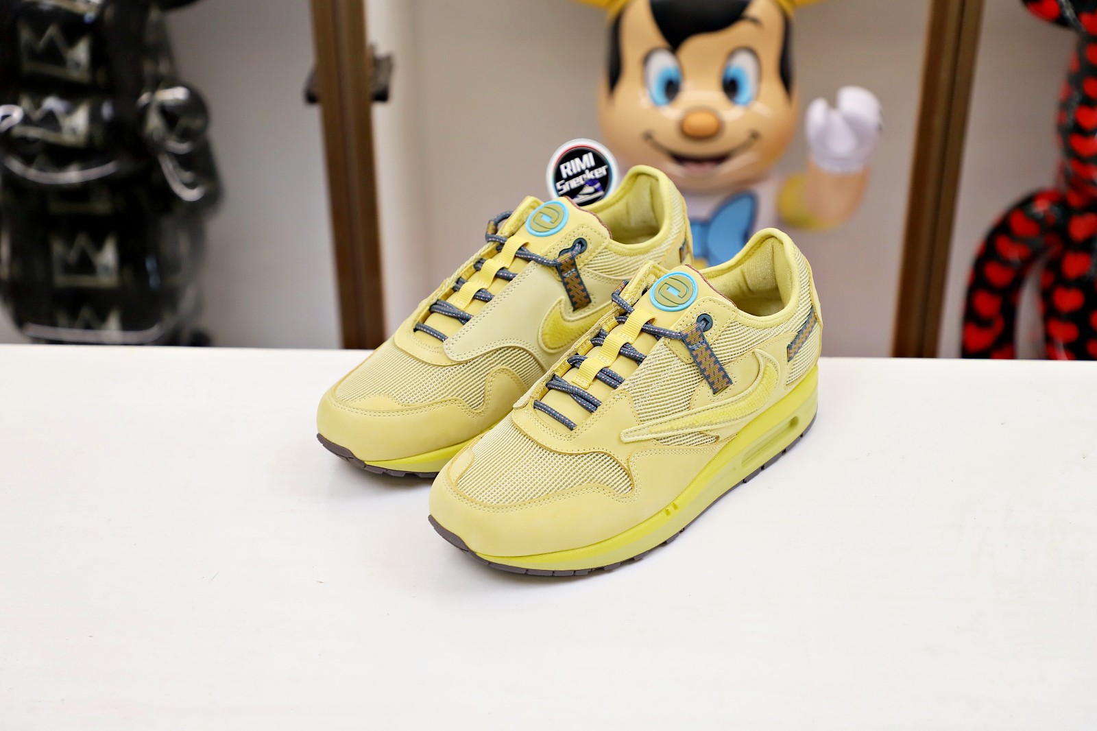 TRAVIS SCOTT X NIKE AIR MAX 1 WHEAT DO9392-700