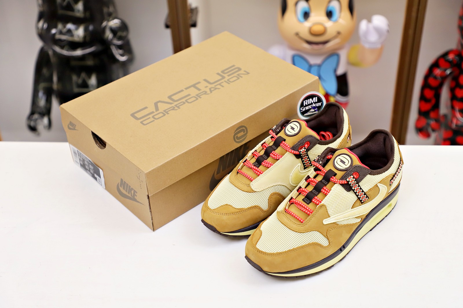 TRAVIS SCOTT NIKE AIR MAX 1 DO9392-701