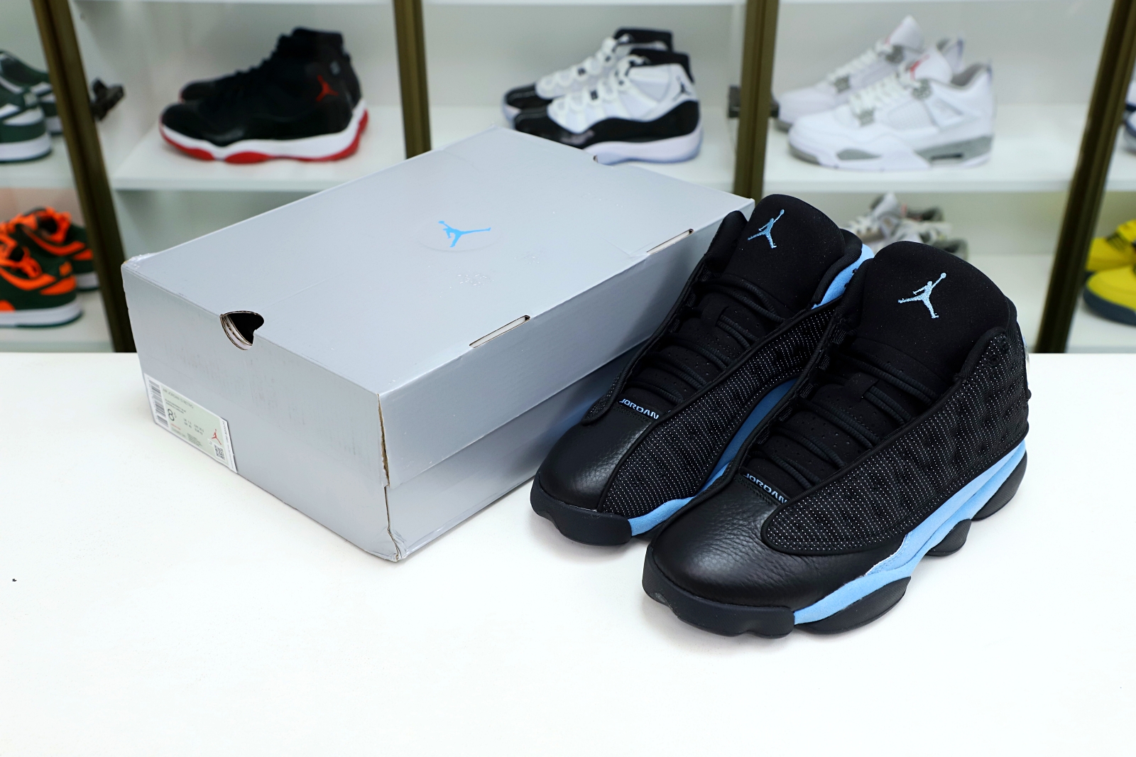 Air Jordan 13 Black UNC