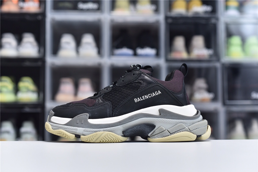 Balenciaga Triple S