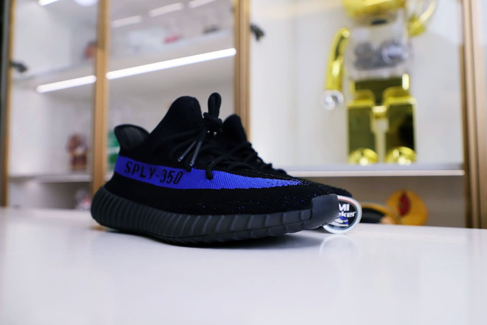 YEEZY BOOST 350 V2 'DAZZLING BLUE'