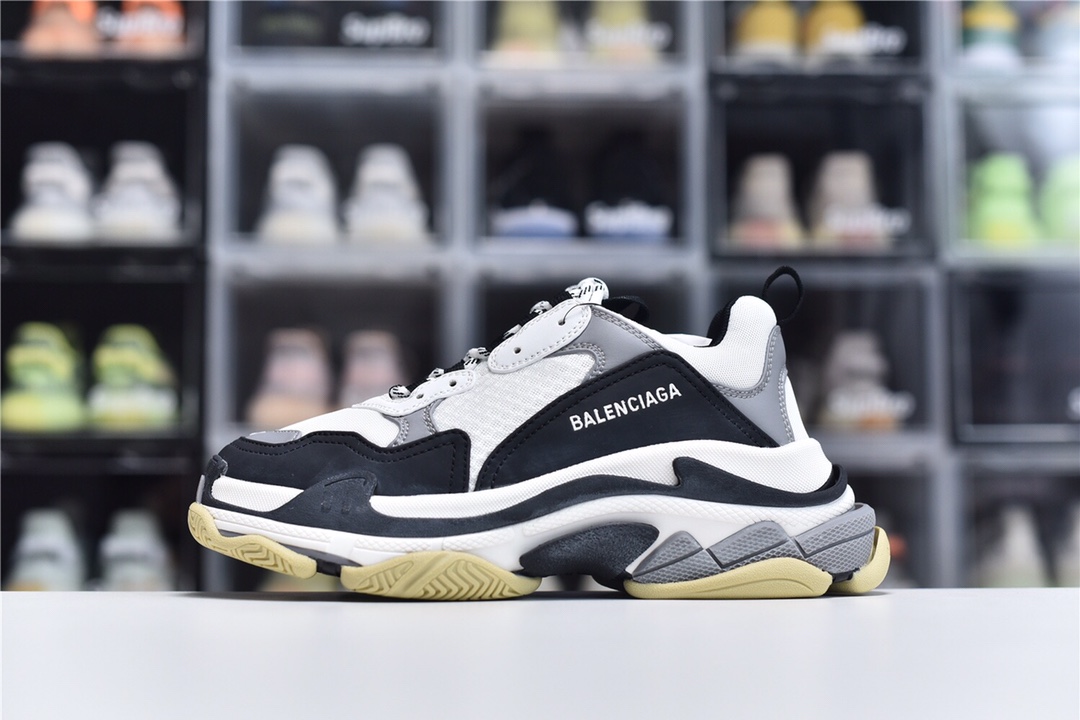 Balenciaga Triple S