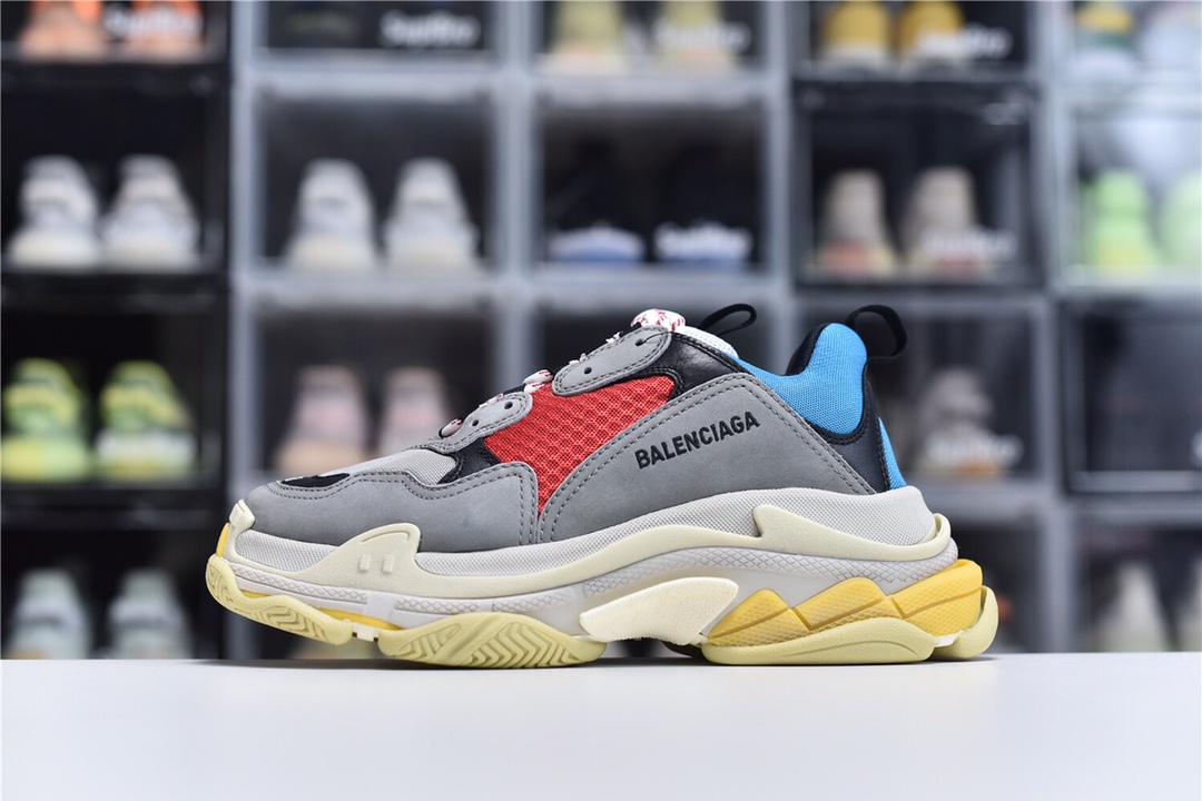 Balenciaga Triple S
