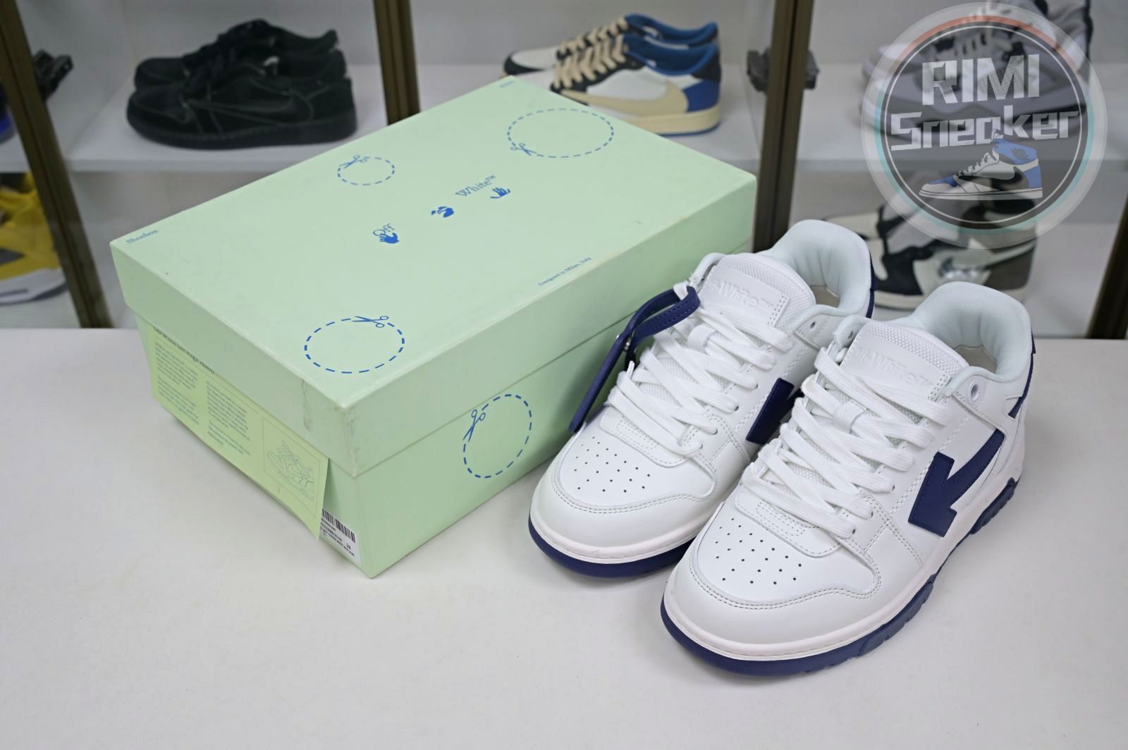 OFF-WHITE Out Of Office