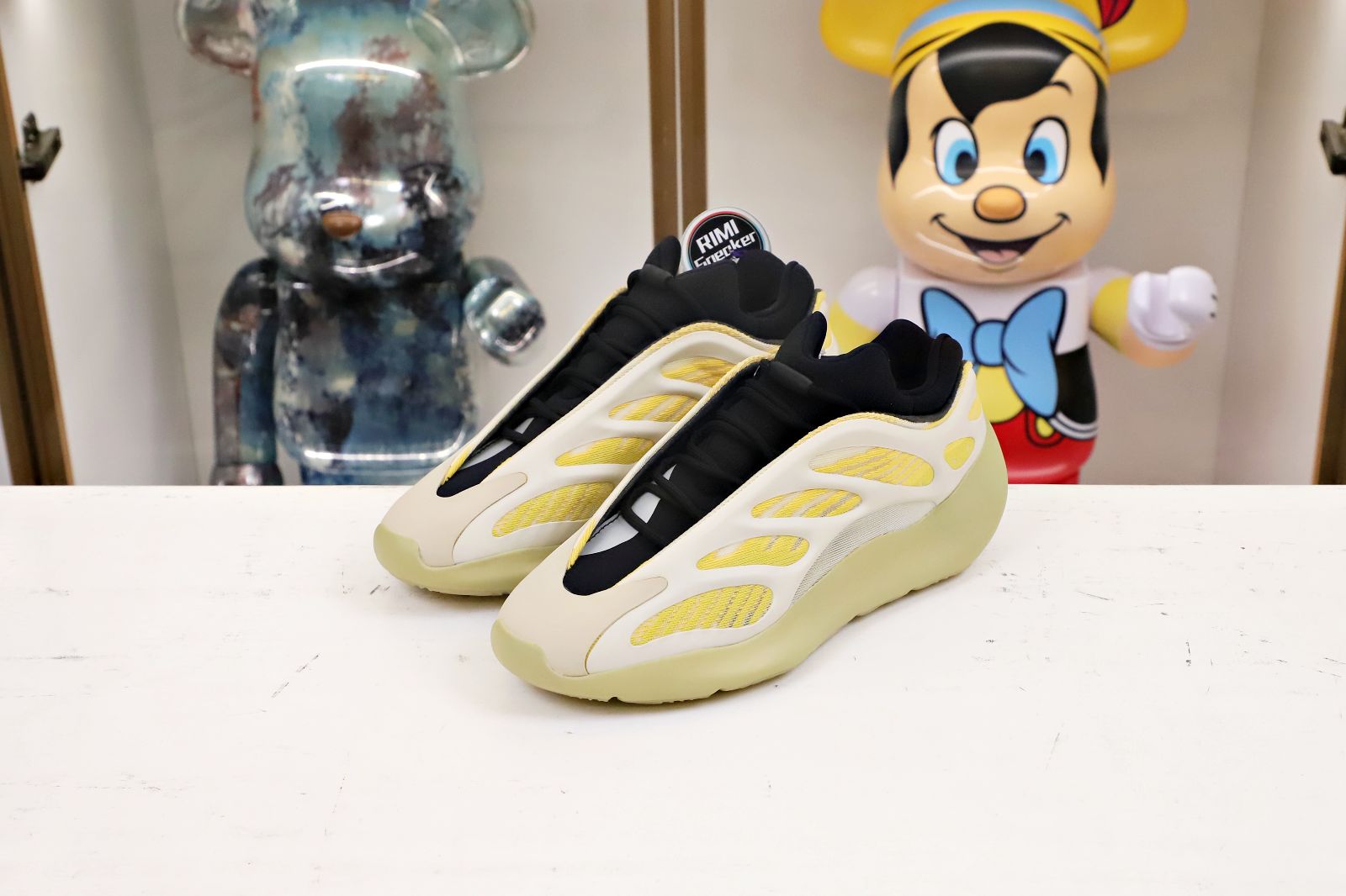 YEEZY 700 V3 'SAFFLOWER'