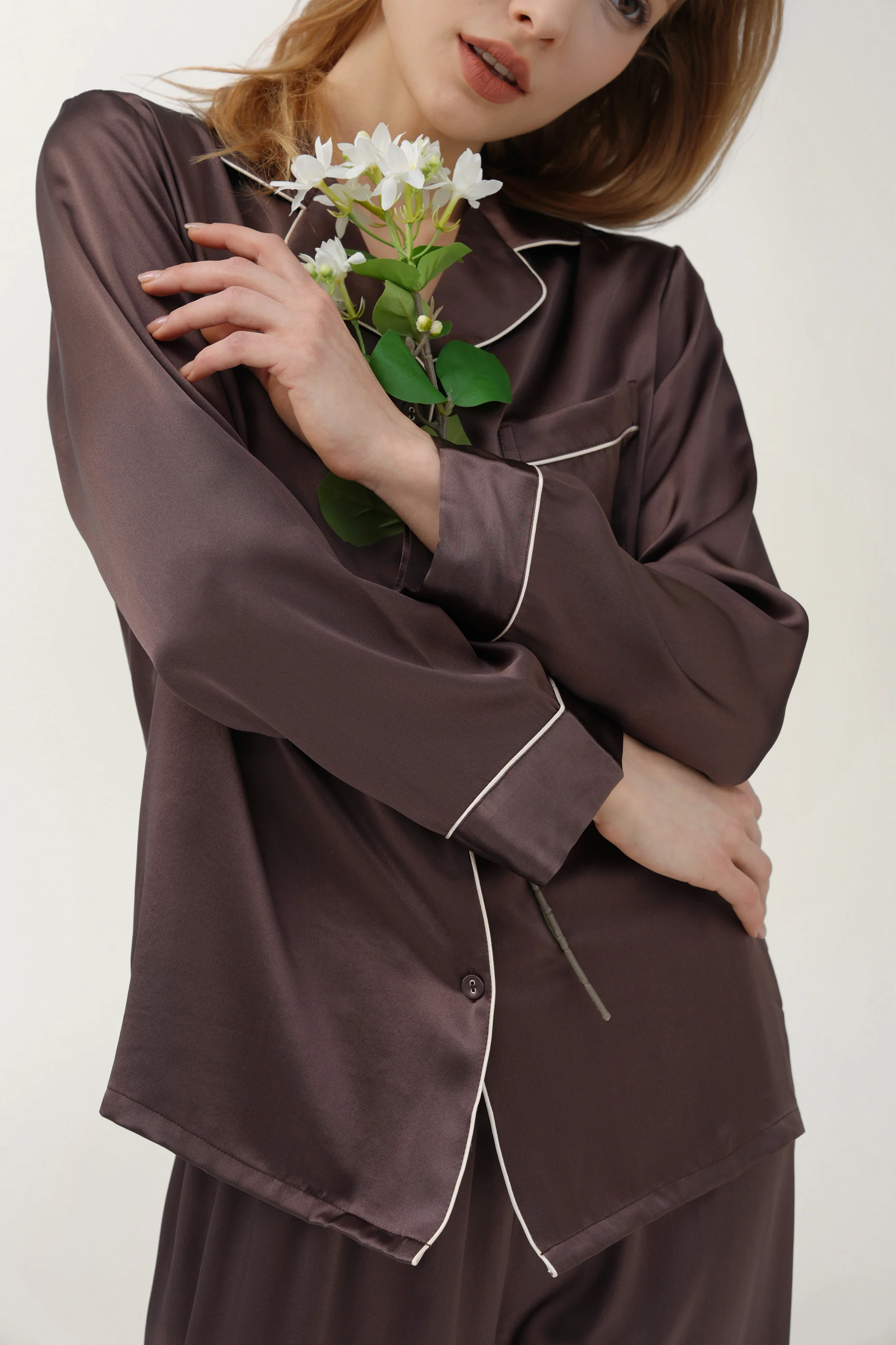 Women’s Long-Sleeve & Pants Silk Pajama In Coffee
