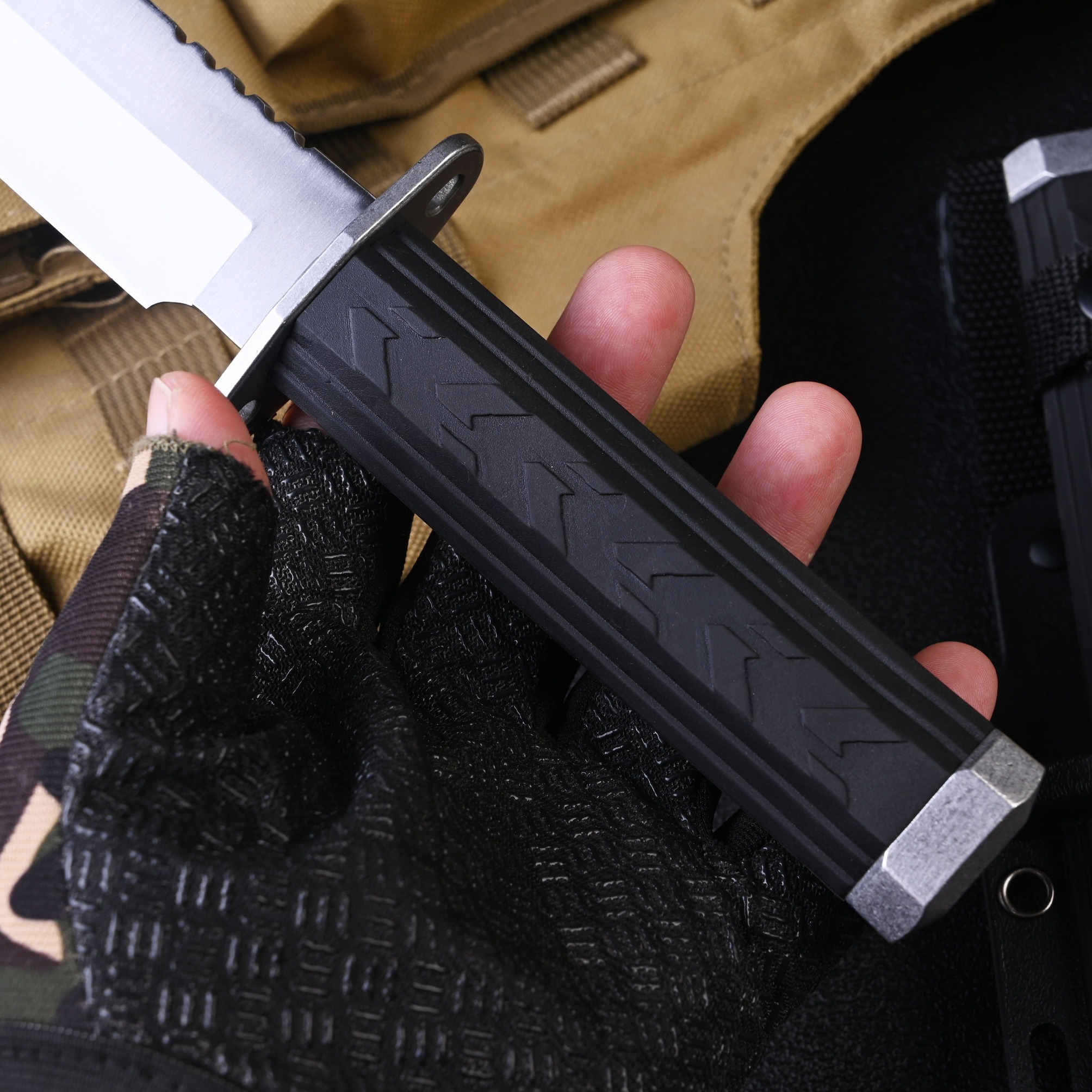1PC Large Size Tactical Straight Knife, Multi-purpose Knife With Knife Cover, ZT-09S Fixed Blade Knife, 7CR15 Steel High Hardness Knife, Adventure Knife With Flint, For Fishing, Hiking, Life, Men And Women Gifts