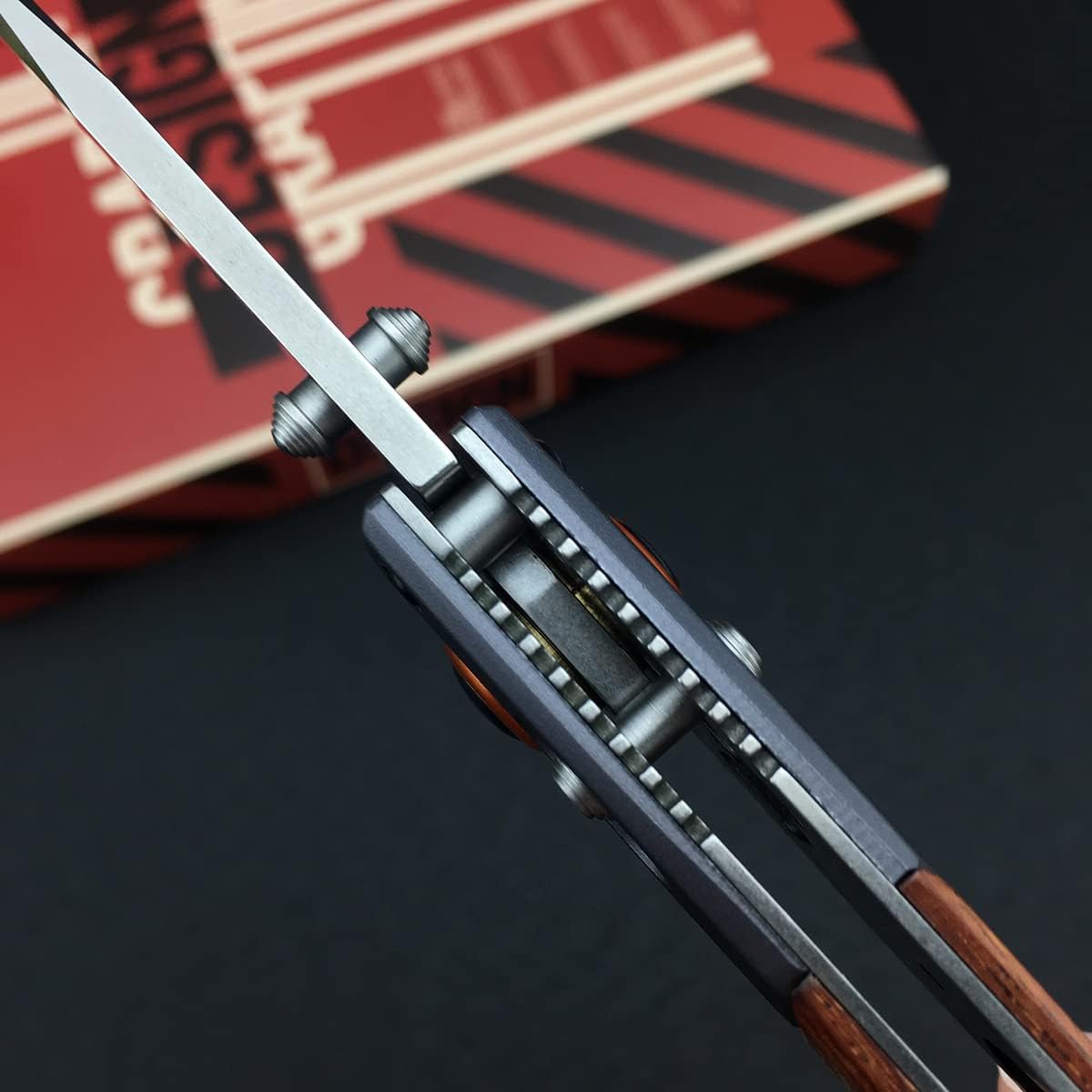 Outdoor folding knife, BM15080, hunting pocket knife, lock-axle knife with 3.7