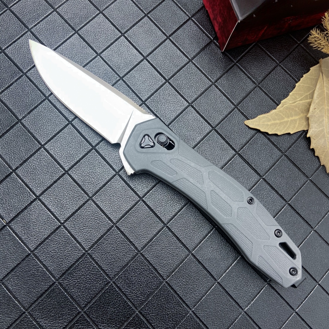 Kaxiu 2042 model, nylon fiber handle folding knife, field self-defense sharp multi-function knife, hand-forged city survival daily carry straight knife