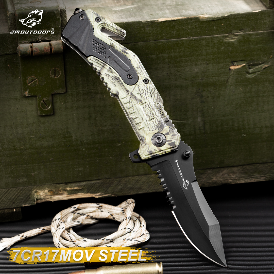 Outdoor folding knife, pocket knife, serrated folding knife, multi-function knife, can be used for outdoor hiking, wilderness survival and other different outdoor scenes