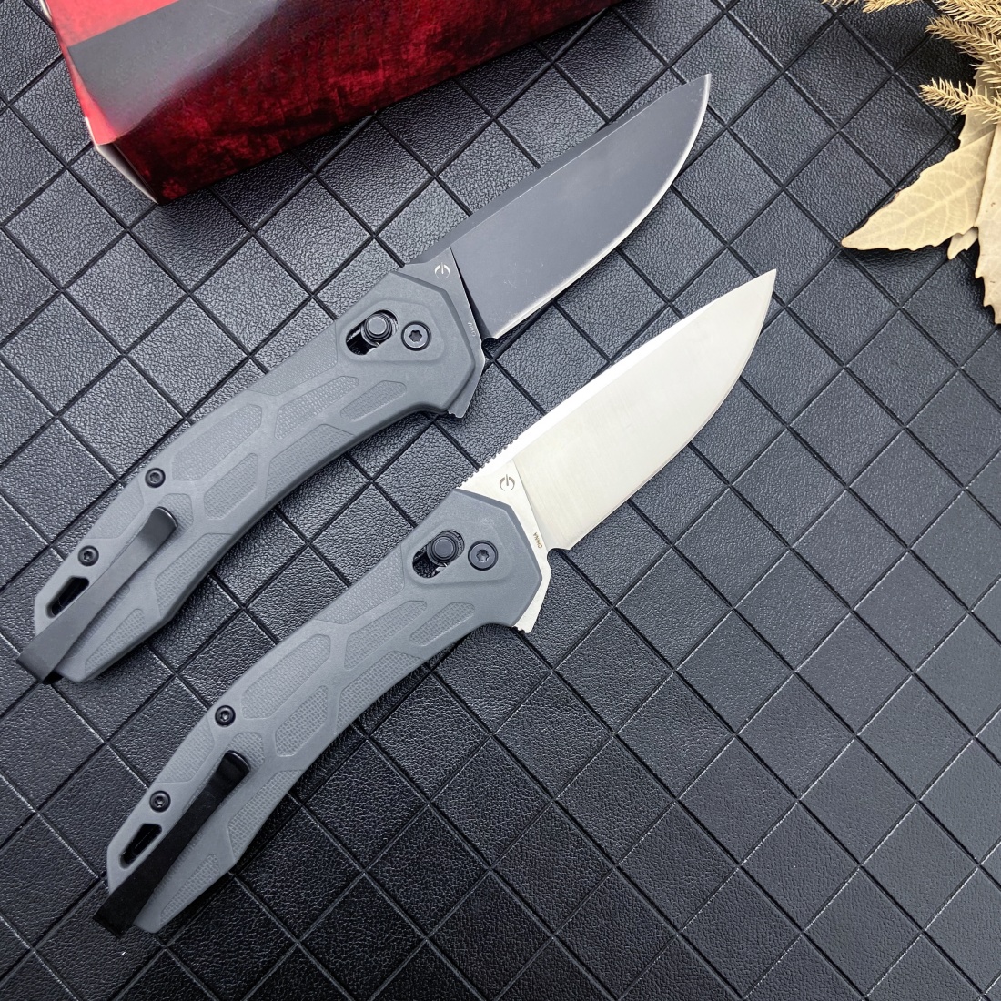 Kaxiu 2042 model, nylon fiber handle folding knife, field self-defense sharp multi-function knife, hand-forged city survival daily carry straight knife