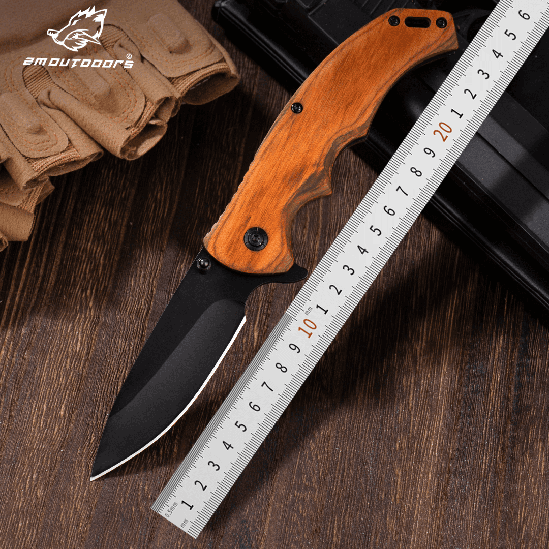 Outdoor Folding Knife Outdoor Convenient Knife High Hardness Stainless Steel Knife Outdoor Camping Knife, Convenient Fruit Knife, which can be used for outdoor activities such as mountaineering, hiking, wilderness survival, camping, etc