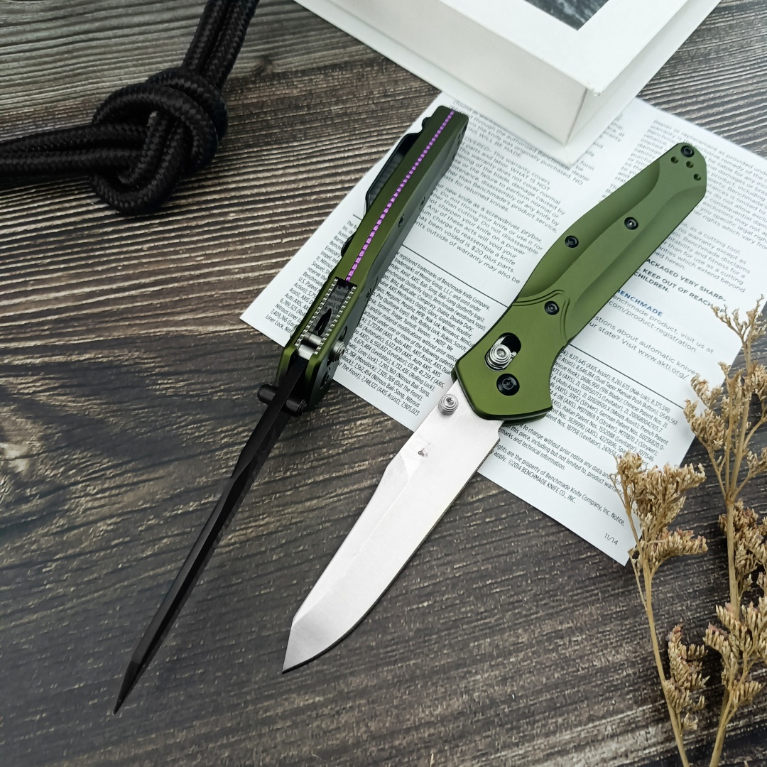 BM940 Outdoor Folding Knife – CNC Fine Grind, Green Aviation-Aluminum Handle, Bearing Lock Thumb-Open Design, Gift-Box Packaging