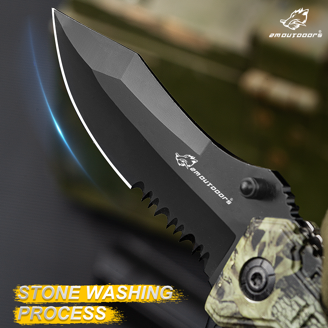 Outdoor folding knife, pocket knife, serrated folding knife, multi-function knife, can be used for outdoor hiking, wilderness survival and other different outdoor scenes