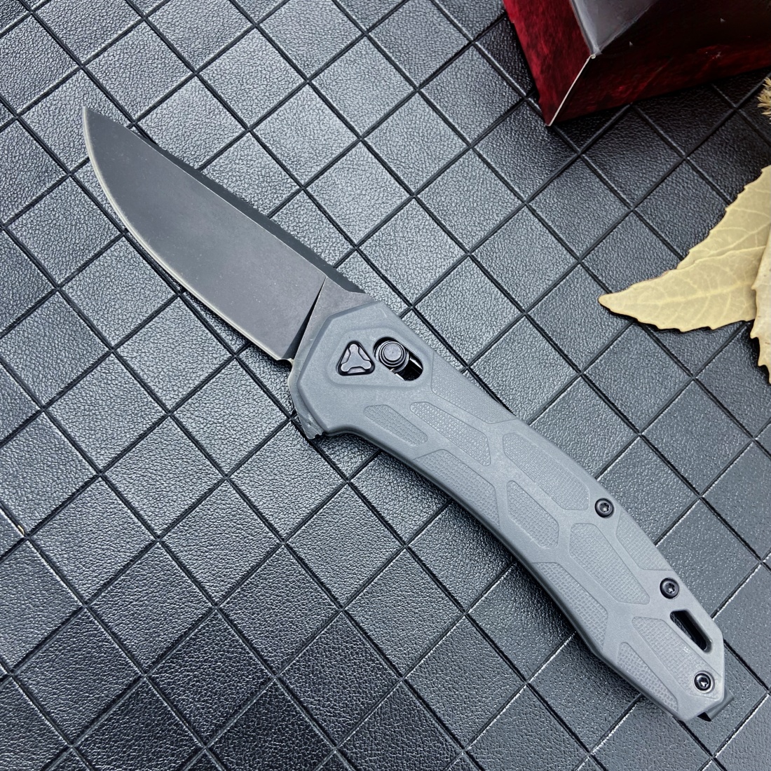 Kaxiu 2042 model, nylon fiber handle folding knife, field self-defense sharp multi-function knife, hand-forged city survival daily carry straight knife
