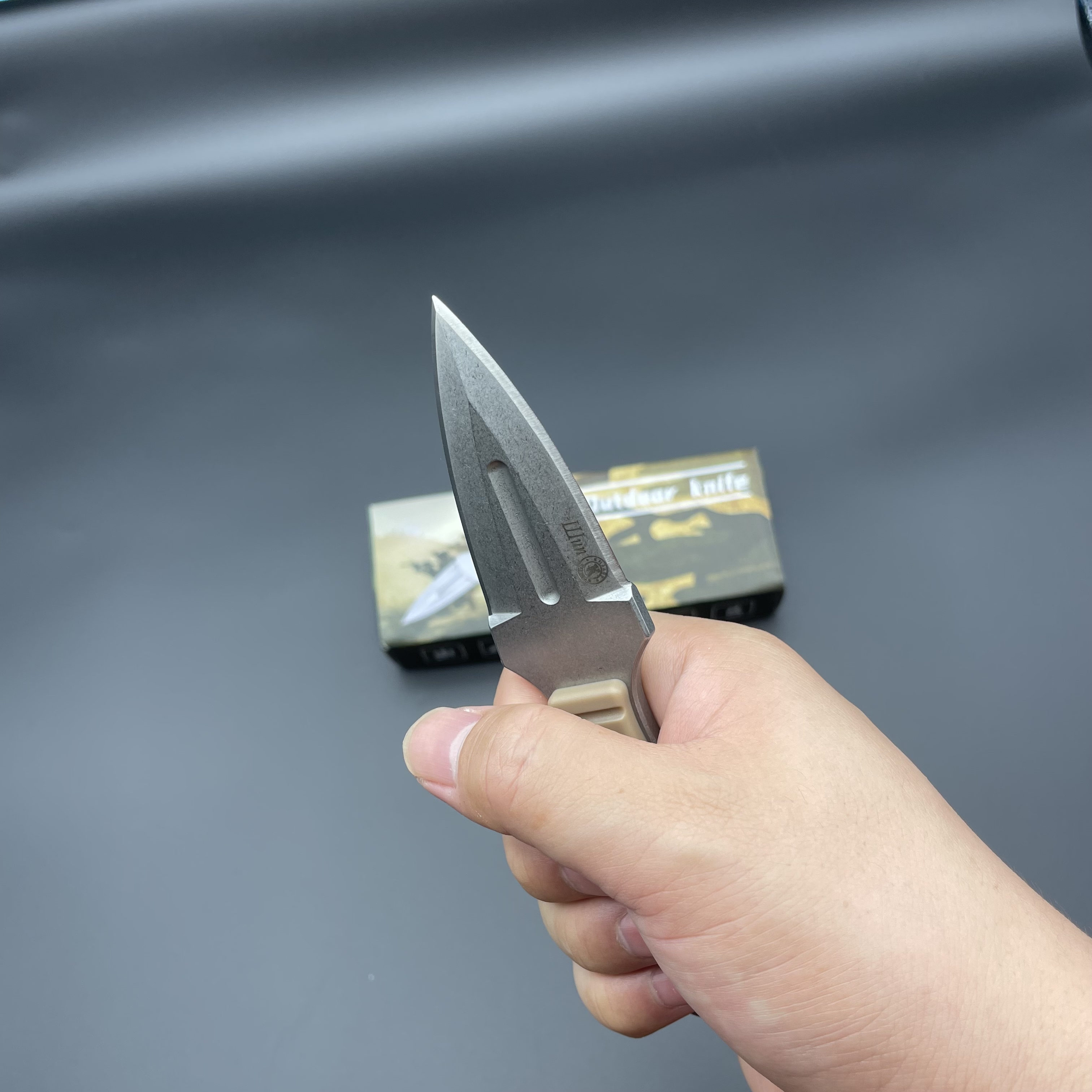 Wilderness Survival Straight Knife with Knife Sleeve, EDC Portable Knife, Super Sharp Camping Knife, Stainless Steel Fixed Blade Survival Bush Knife