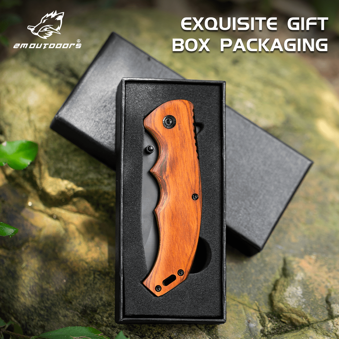 Outdoor Folding Knife Outdoor Convenient Knife High Hardness Stainless Steel Knife Outdoor Camping Knife, Convenient Fruit Knife, which can be used for outdoor activities such as mountaineering, hiking, wilderness survival, camping, etc