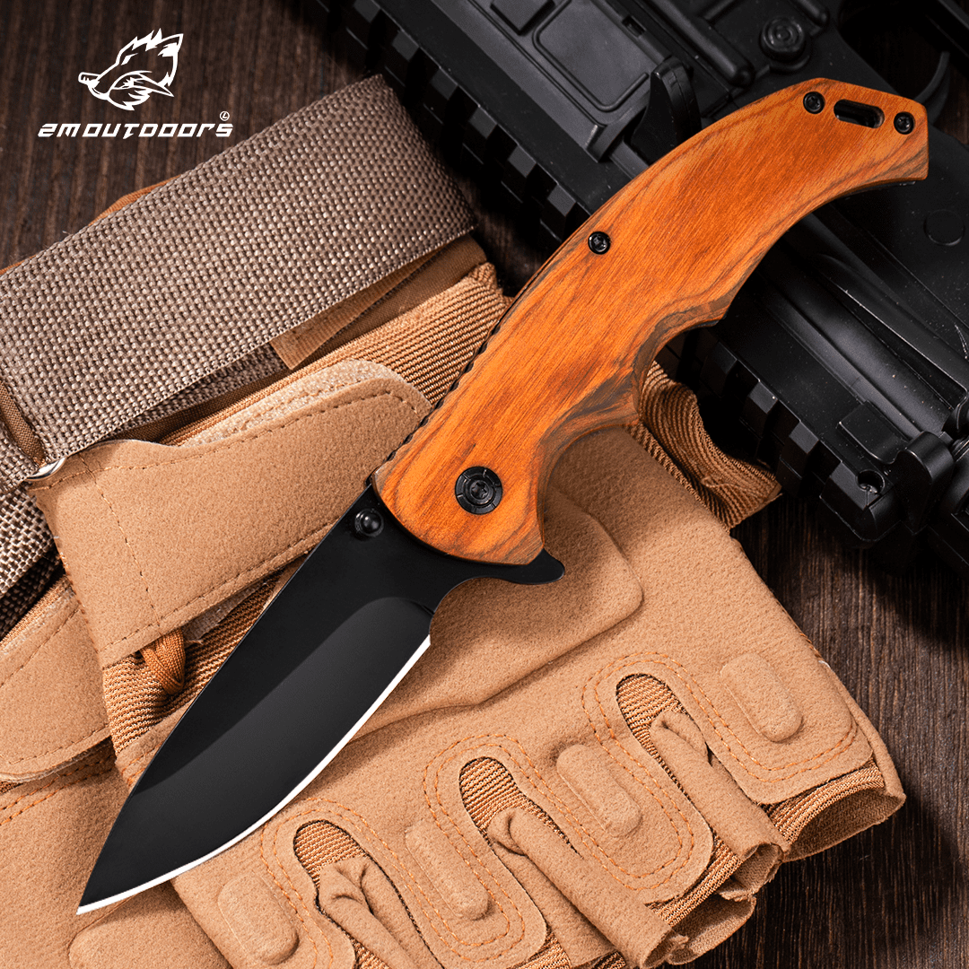 Outdoor Folding Knife Outdoor Convenient Knife High Hardness Stainless Steel Knife Outdoor Camping Knife, Convenient Fruit Knife, which can be used for outdoor activities such as mountaineering, hiking, wilderness survival, camping, etc