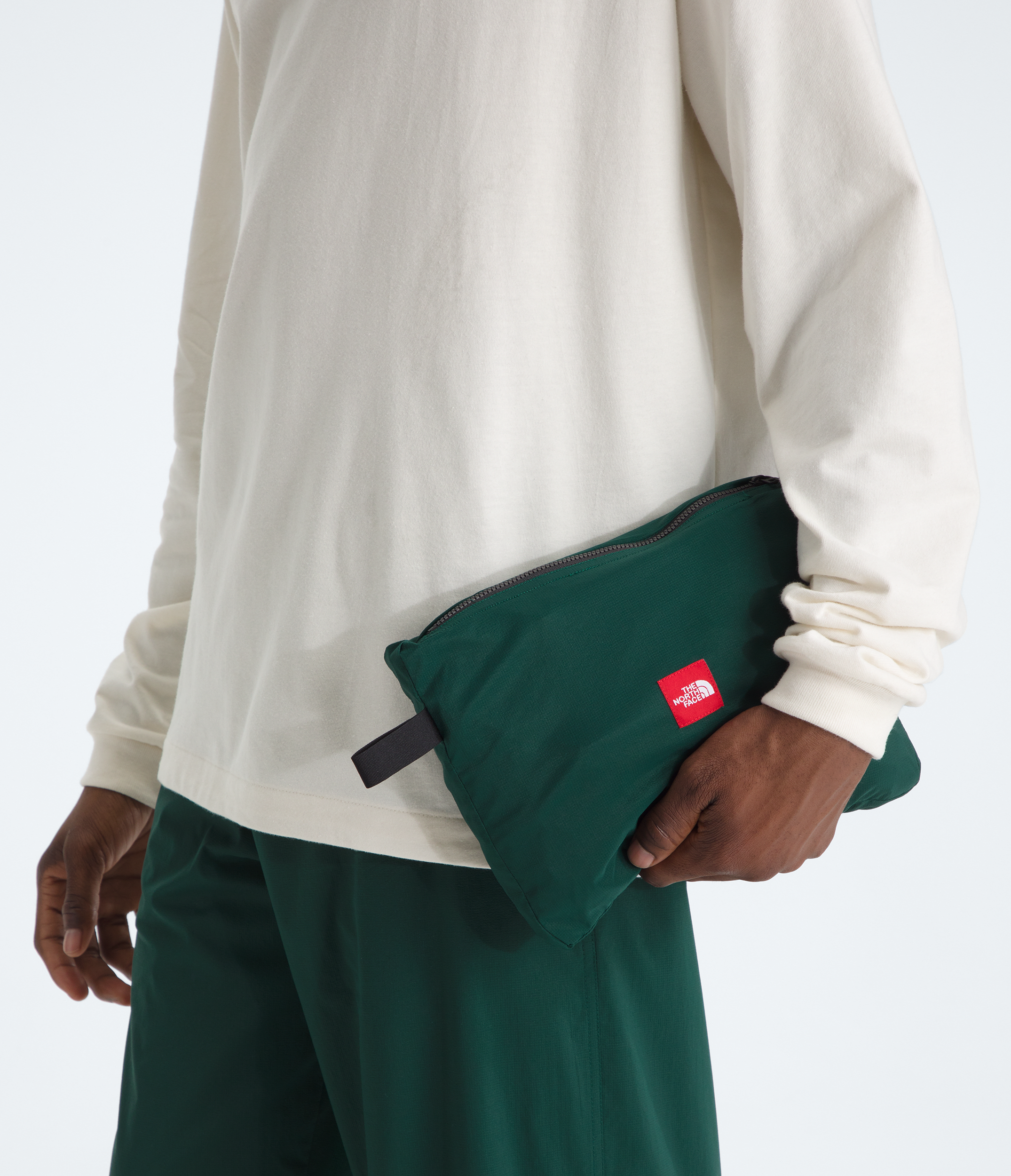 Men’s TNF™ Red Box Packable Hooded Wind Jacket