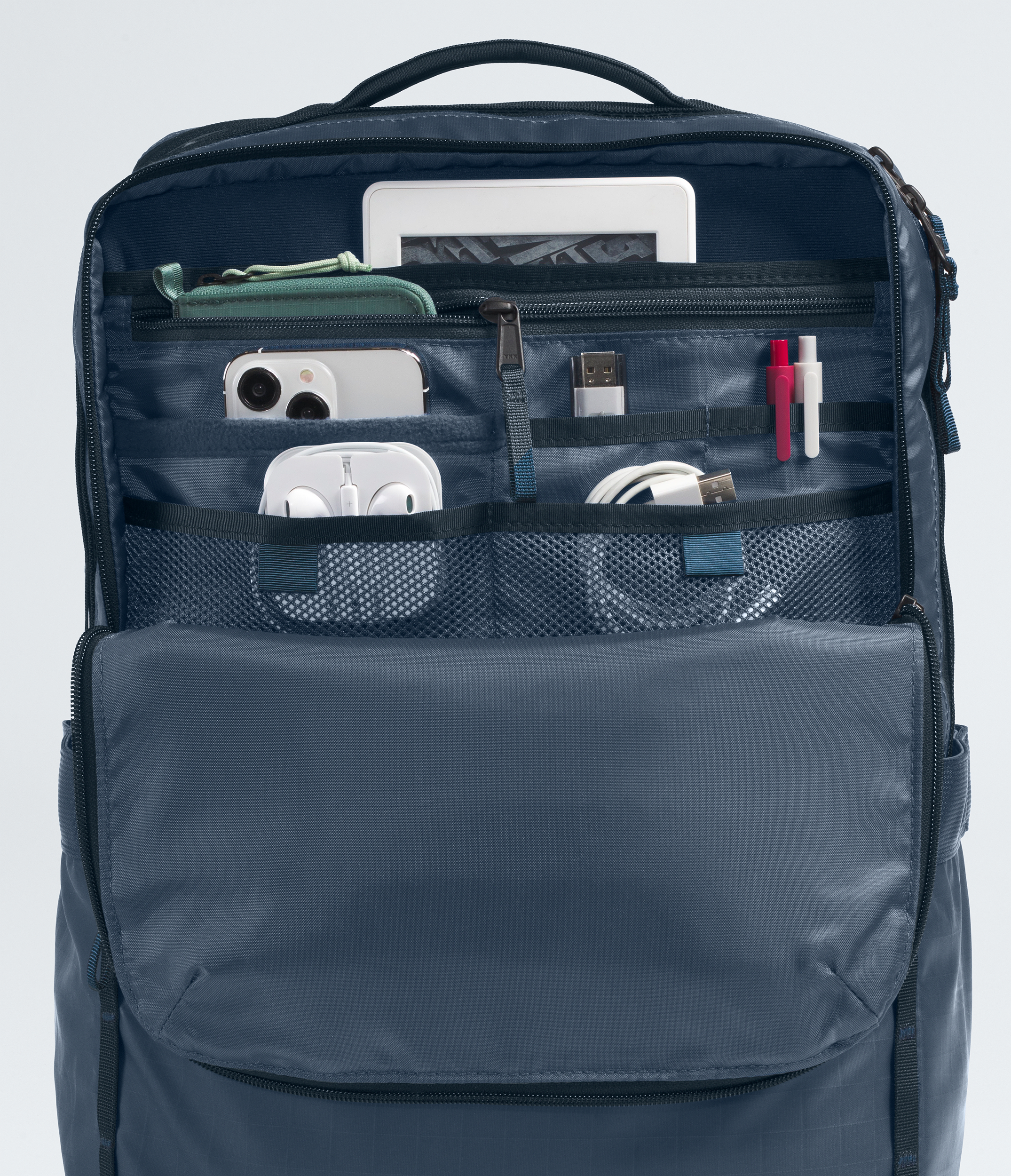 Base Camp Voyager Daypack